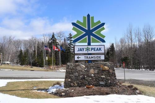 Cottage Less Than 3 Mi To Jay Peak Explore And Unwind!