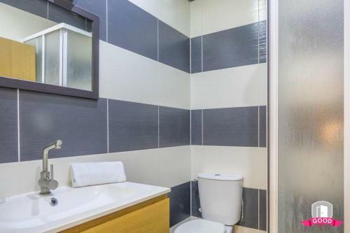 Apartamento T2 La Petite Venise Hyper Centre, Wifi (205)