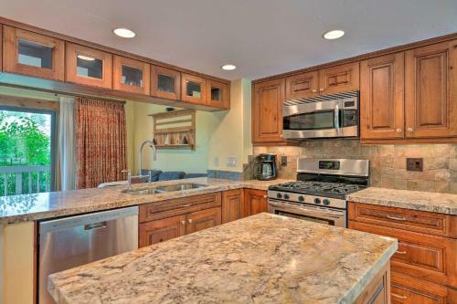 Spacious Park City Retreat Golf Course Views