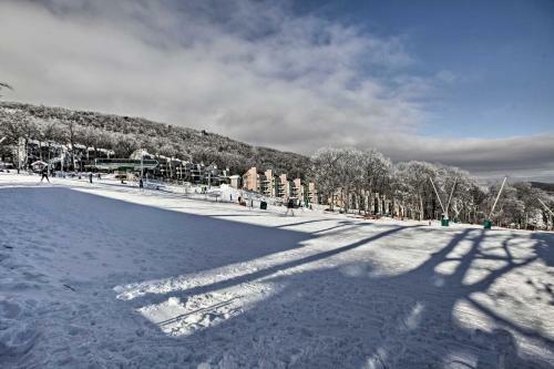 Apartamento Idyllic Wintergreen Condo With Resort Amenities