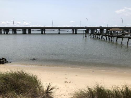 Harbor Delight On The Bay - Private Sandy Beach! Home