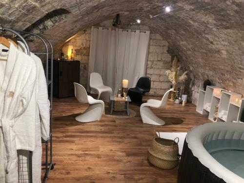 Hostal Aux Remparts De Montreuil
