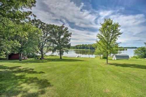 Unique 3-building Home With Gorgeous Lake Views