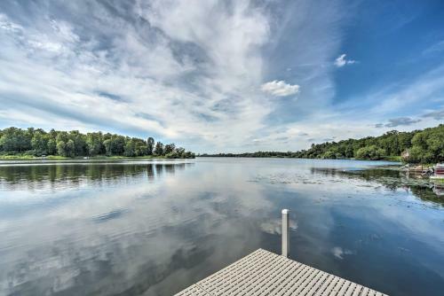 Unique 3-building Home With Gorgeous Lake Views