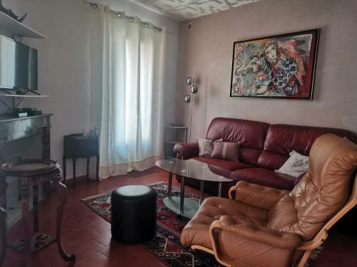 Maison De Ville � P�zenas.