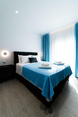 Athena Center Apartments