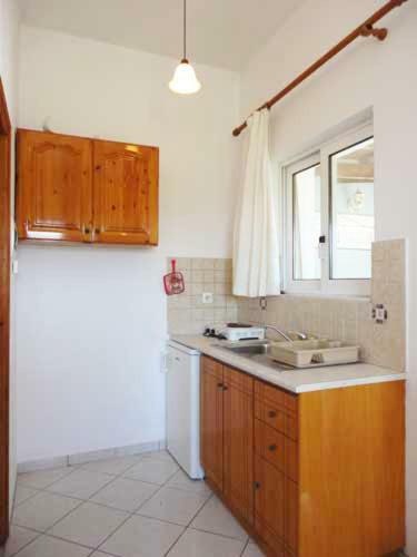 Lazanis Studios Apartments