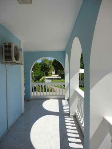 Lazanis Studios Apartments