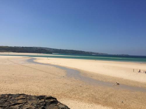 Bodriggy Barn Holiday Cottage Near St Ives