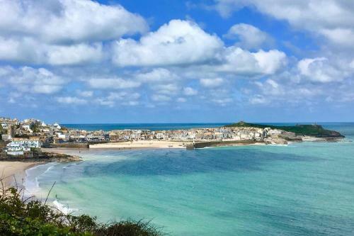 Bodriggy Barn Holiday Cottage Near St Ives