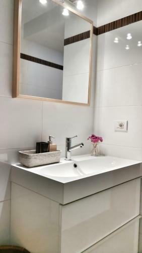 Apartamento �pera 19 Duplex. C�ntrico Cerca De Playa