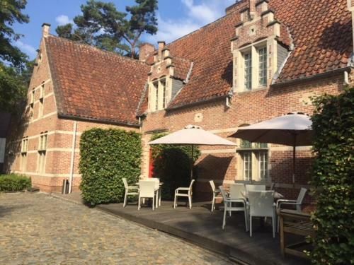 Hotel Adelaar