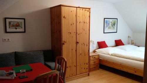 Hostal Pension & Reitstall Inghofer