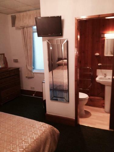 Hostal Bayona Guest House