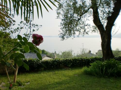Apartamento Casa Elegante E Panoramica Sul Lago Di Garda