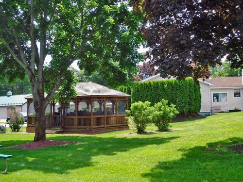 Motel Adirondack Inn