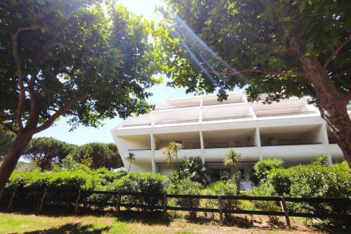 Apartamento Suberbe T2 Avec Piscine Et Jardin De 150m2