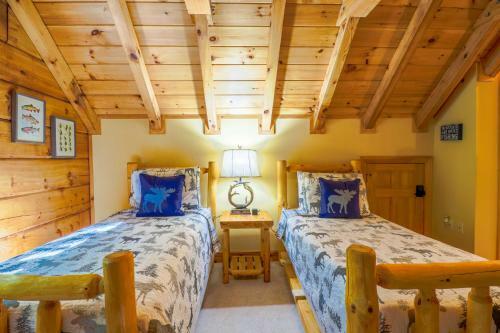 Cozy Retreat With Deck And Sapphire Resort Access!