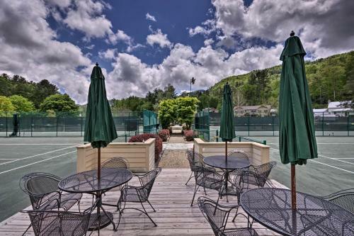 Cozy Retreat With Deck And Sapphire Resort Access!