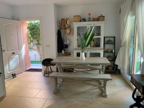 Casa 4 Habitaciones Con Jardin Y Piscina