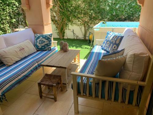 Casa 4 Habitaciones Con Jardin Y Piscina