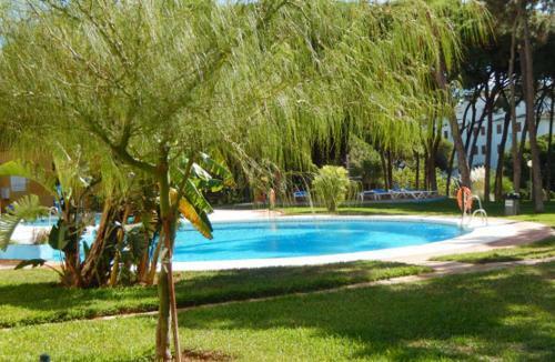 Calahonda Beach- Golf Apartment