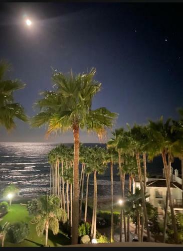 Calahonda Beach- Golf Apartment