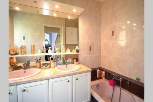 Villa De Standing / Piscine Priv�e/ Splendide Vue