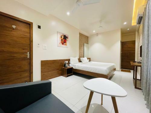 Hotel Yogiraj Exclusive Lodge