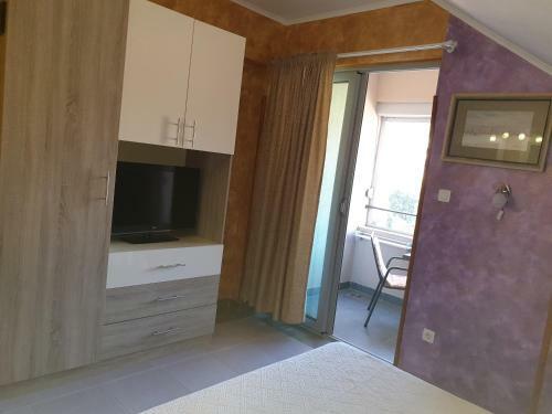 "lux Apartmani M-mili?"