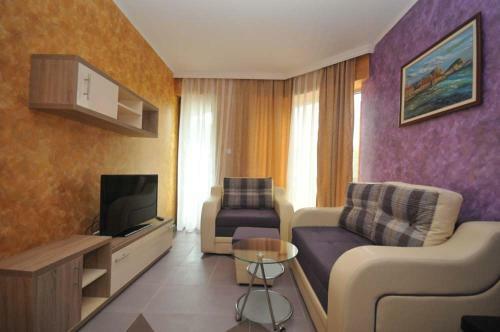 "lux Apartmani M-mili?"