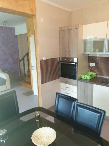 "lux Apartmani M-mili?"