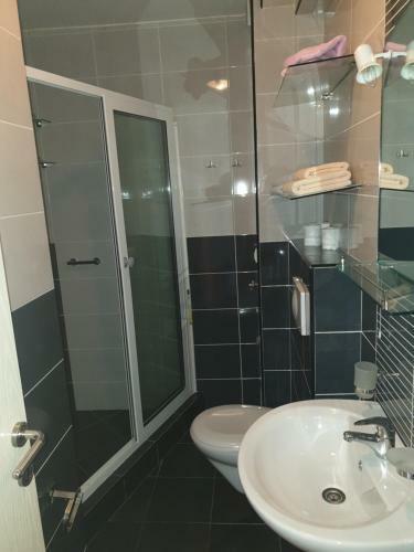 "lux Apartmani M-mili?"