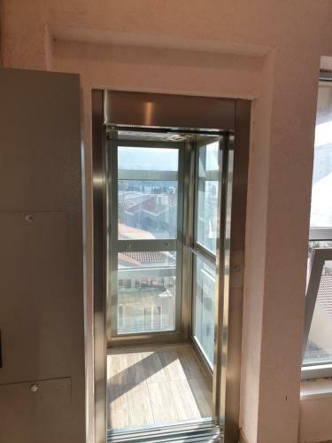 "lux Apartmani M-mili?"