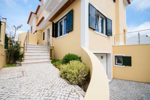 Binny's House