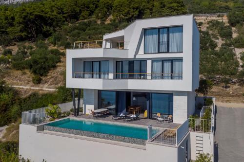 Villa Monachus 1
