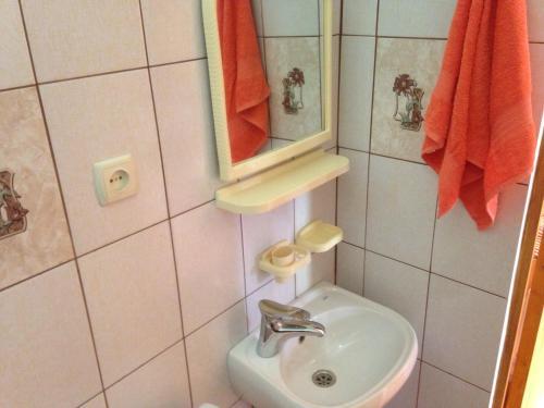 Hostal ????????