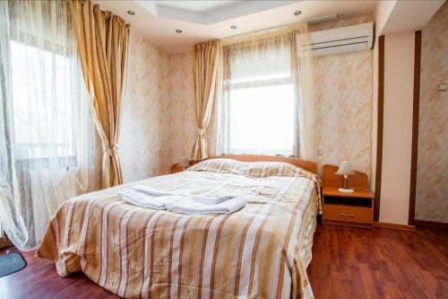 Hotel ???