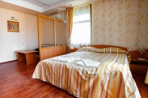 Hotel ???
