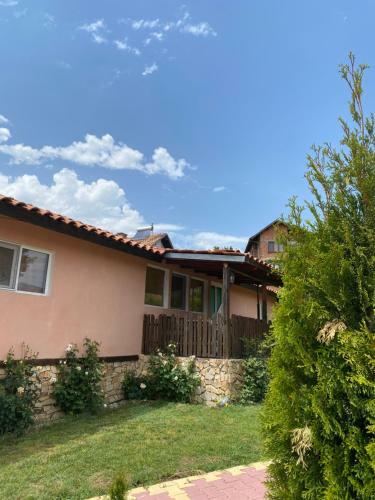 Hostal Tihiyat Kut - Ognyanovo