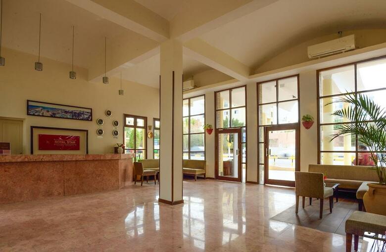 Hotel Triton Empire Beach Resort