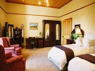 Hotel Evergreen Manor & Spa