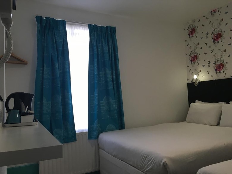 Clapham South Dudley Hotel
