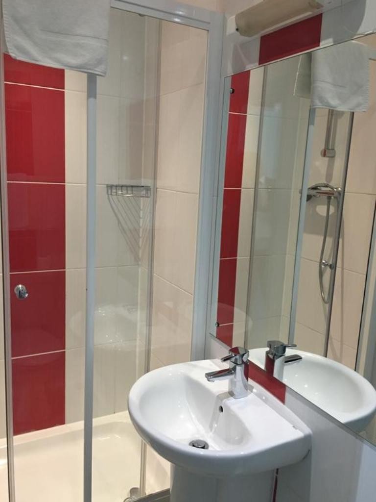 Clapham South Dudley Hotel