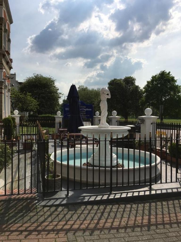 Clapham South Dudley Hotel