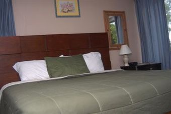 Hotel Coral Harbour Beach House & Villas