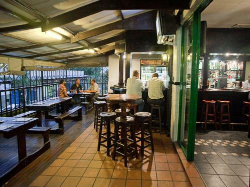 Lodge Diggers Inn