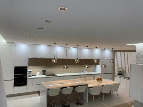 Amira Apartman