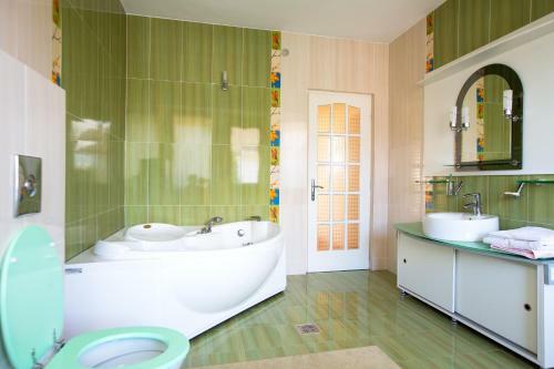 Hostal Pensiunea Ovy & Dya