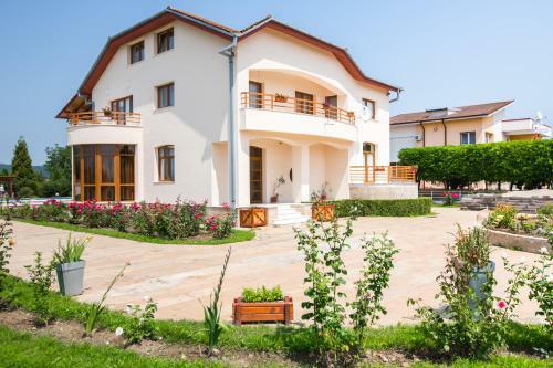 Hostal Pensiunea Ovy & Dya